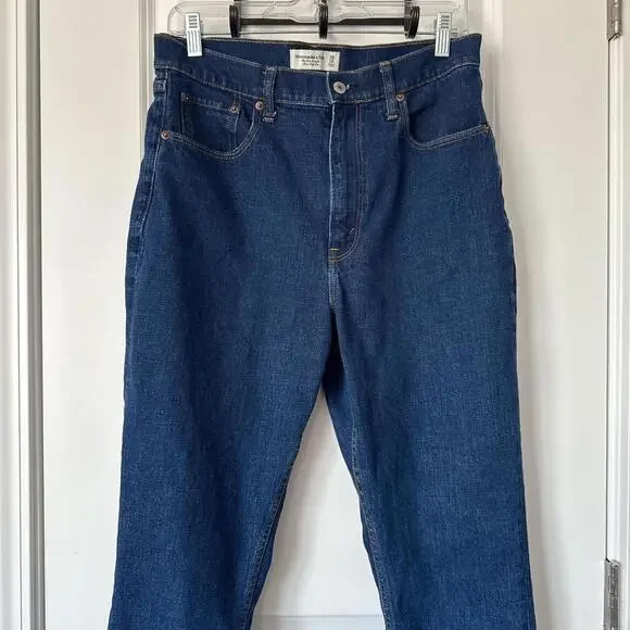Abercrombie & Fitch Slim Straight Ultra High Rise Jeans Size 30 - Picture 3 of 4